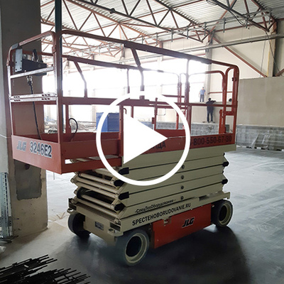 Видео с работой ножничного подъёмника JLG 3246 E2