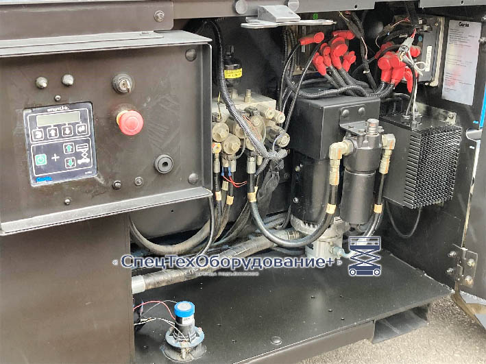 Genie GS4069DC отсек с электроникой
