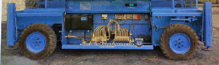JLG Liftlux SL 205-25 отсек с гидравликой и электроникой