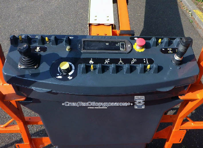 JLG 680S верхний пульт