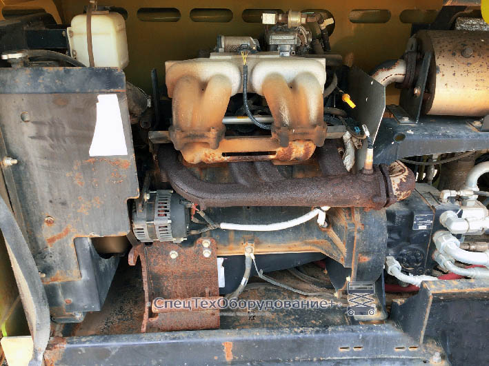 JLG 4394RT двигатель бензиновый